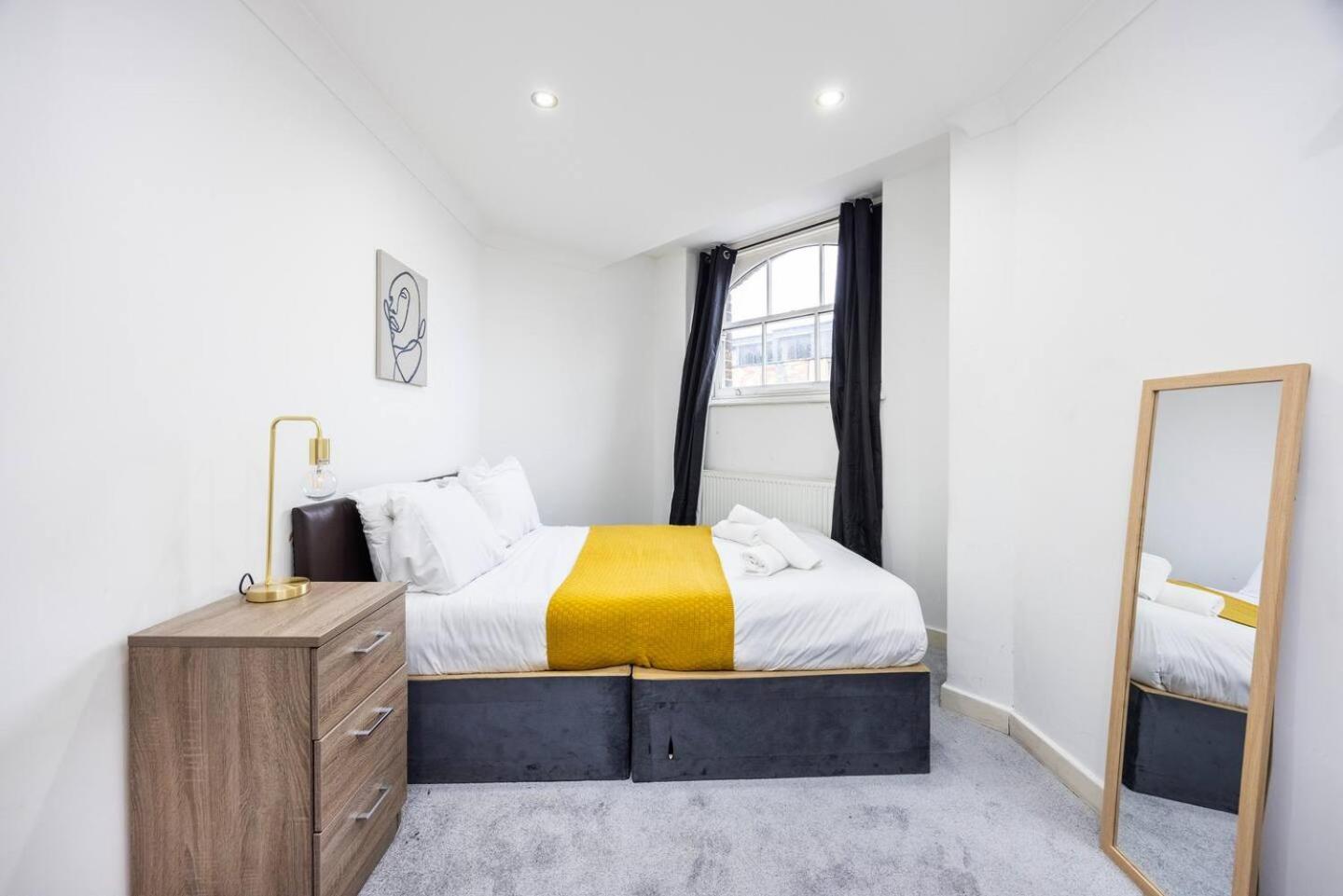 Chic Steps From Liverpool Street Case de vacanță *